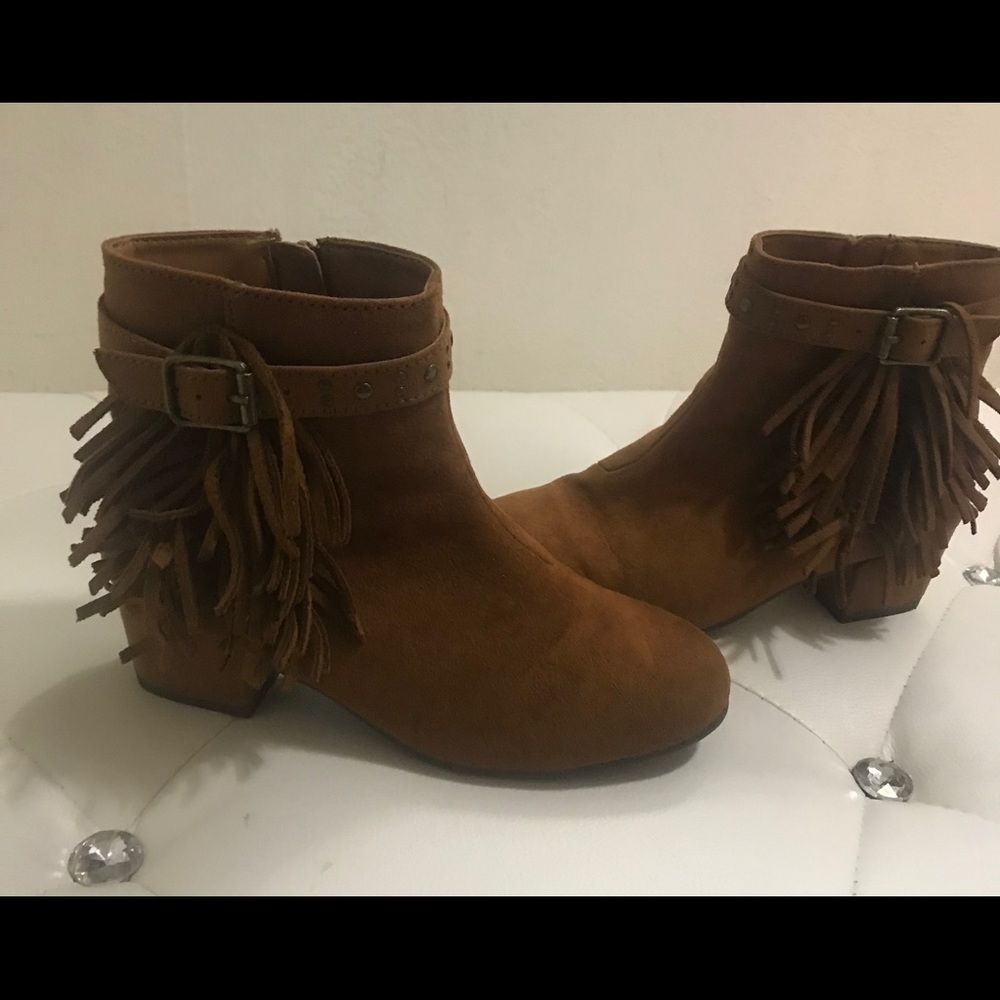 Brown Fringe boots 13👢